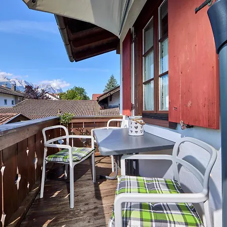 Ursprung Apartment *